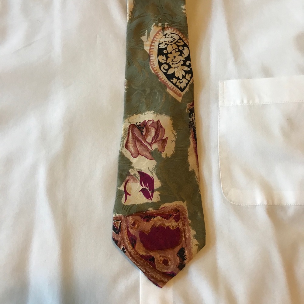 Men’s silk tie